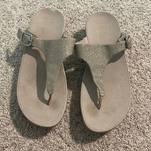 FitFlop Simmerlux Thong Sandals